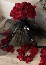 Luxury Grand Rose Bouquet - Image 3