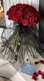 Luxury Grand Rose Bouquet - Image 2